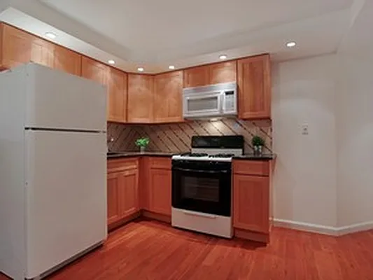 Rented by Corcoran | media 12