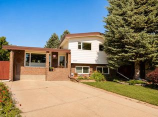 2220 E 42nd St S, Lethbridge, AB T1K 4Y8