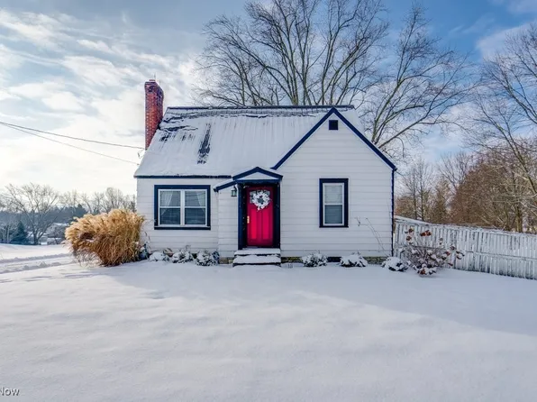 2540 Edison St NW, Uniontown, OH 44685