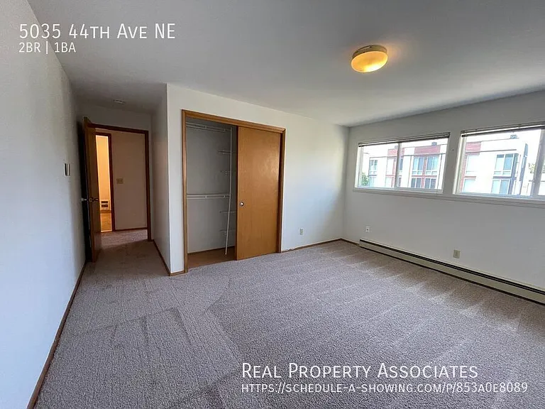 5035 44th Ave NE — Photo 15