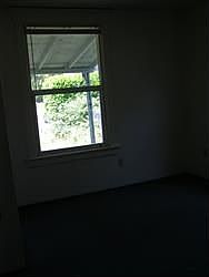 2nd image of 948 S Ainsworth Ave APT B