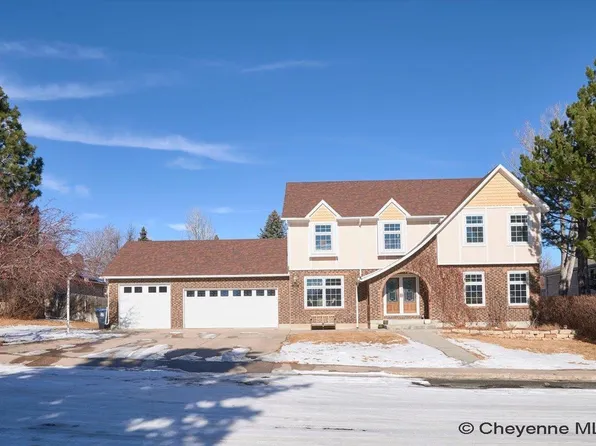 848 Oakhurst Dr, Cheyenne, WY 82009