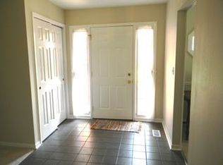 1375 Brentwood Ln, Wheaton, IL 60189