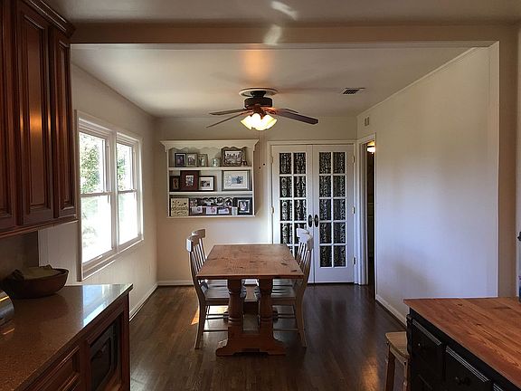 3rd image of 1433 Linda Vista Ln