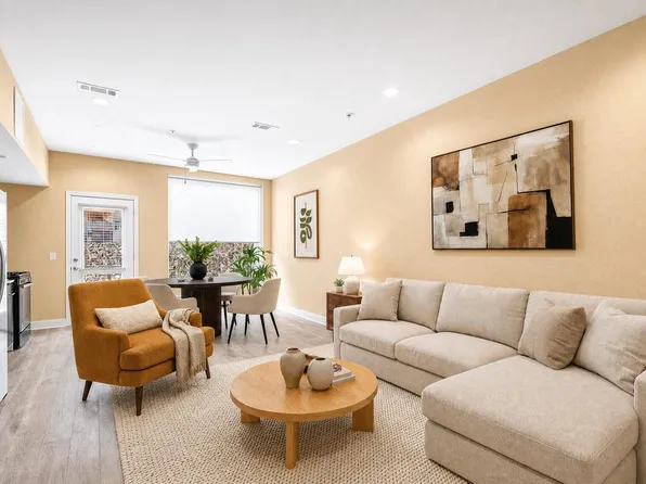 1800 E 4th St Unit 223, Austin, TX 78702
