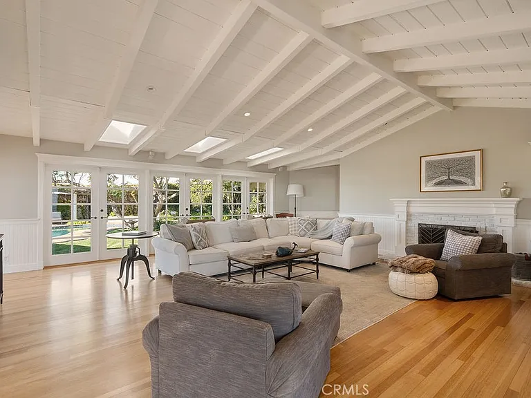 407 Mendoza Ter — Photo 22