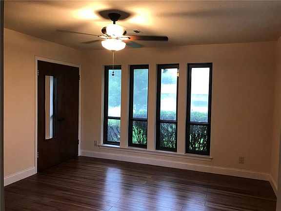 5th image of 2131 Sea Island Dr