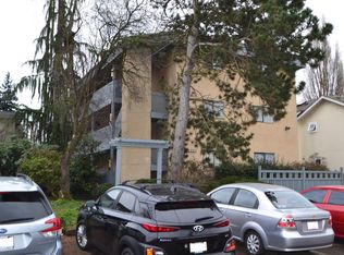 10550 Stone Ave N APT 4, Seattle, WA 98133