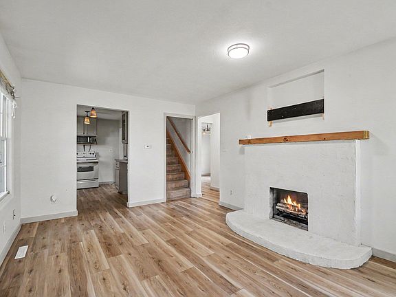 4th image of 54345 Maple Lane Ave