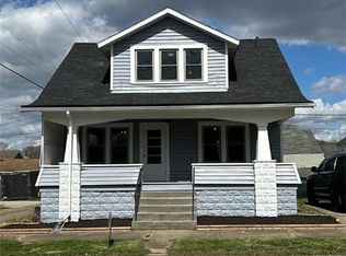 423 E 7th St, Uhrichsville, OH