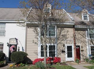 19 Skipwith Green Cir, Henrico, VA 23294