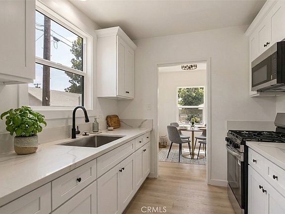 5th image of 10627 Bodger St