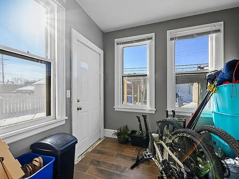 2906 Tyler St NE — Photo 5
