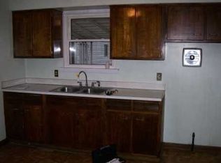 2516 Thunderbird Trl, Lambertville, MI 48144