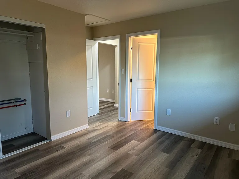 1 Manor Ct #B — Photo 15