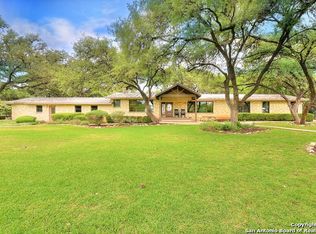 201 Sunway Dr, Hollywood Park, TX 78232