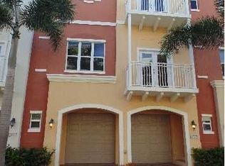 2375 Vintage Dr #2375, Lighthouse Point, FL 33064