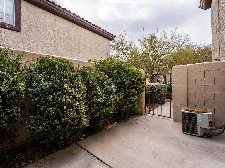 2608 Autumn Blaze Ave — Photo 3