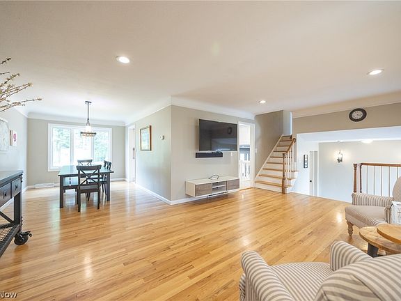 4th image of 6547 Vallevista Dr