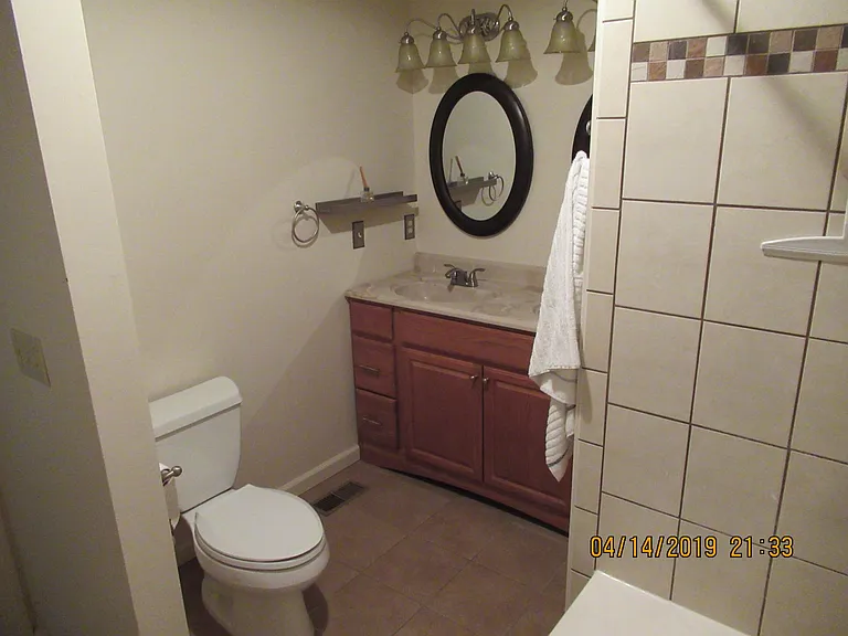 100 Winterbourne Ln — Photo 15