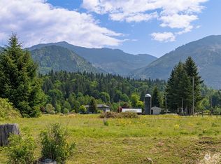 5578 Olive Rd, Deming, WA 98244