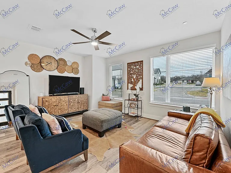 7741 Reis Ln — Photo 6