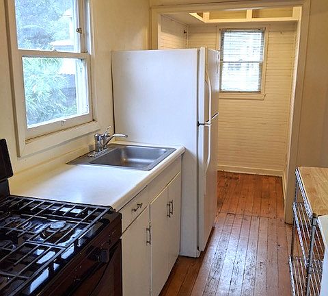 2nd image of 557 Brizzolara St #B