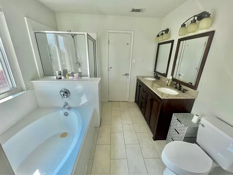 2702 Verbena Loop — Photo 32