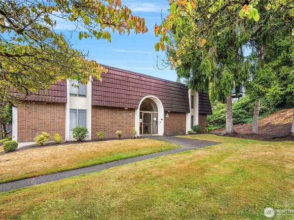 11206 NE 68th Street #223, Kirkland, WA 98033