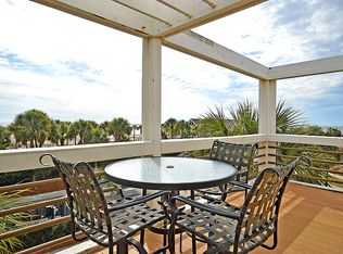 2940 Atrium Villa Dr, Johns Island, SC 29455