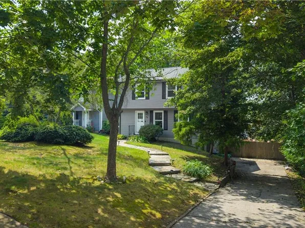 39 Okinawa Ave, Warwick, RI 02889