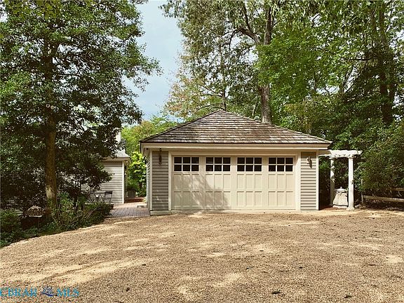 3rd image of 1974 & 1978 Iberis Rd