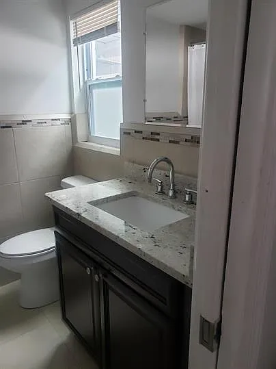 122-3700 Haines Rd N #11 — Photo 4