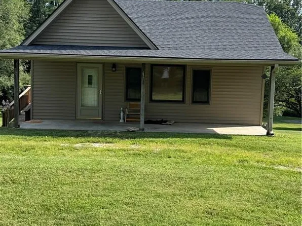 1602 E Joseph St, Saint Joseph, MO 64504