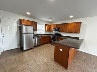 1899 W Stone St APT 3, Fayetteville, AR 72701