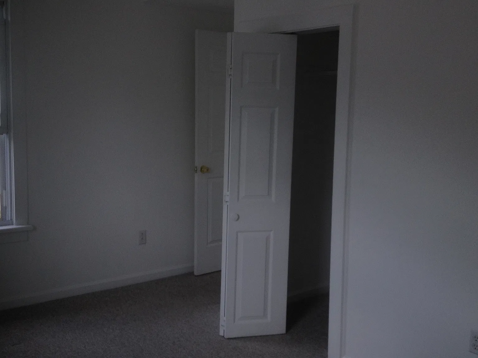79 N Moger Ave — Photo 4