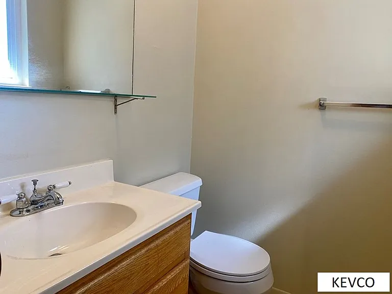 2805 Redwing Rd — Photo 9