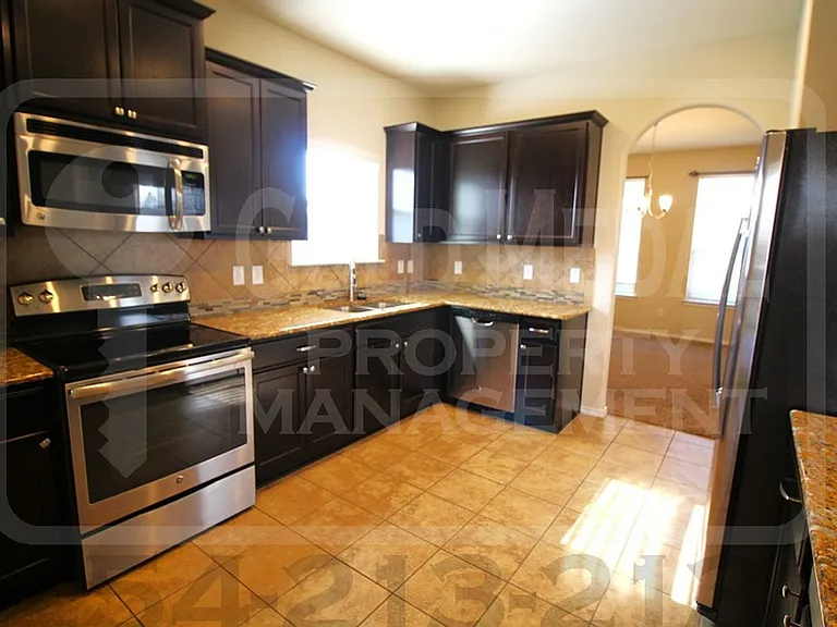 604 Cody James Dr — Photo 6