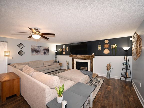 3rd image of 3210 Bryant St.