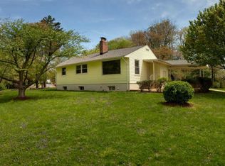 3145 Brush Dr, Falls Church, VA 22042