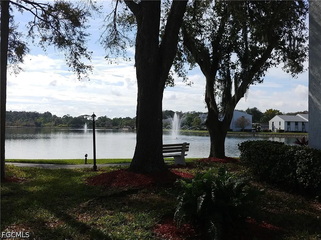 2 bed, 2.0 bath, 964 sqft, $1,500 — Photo 3
