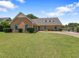 1815 Autumn Ct E, Prattville, AL 36066
