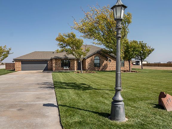 2nd image of 19900 Laramie Dr
