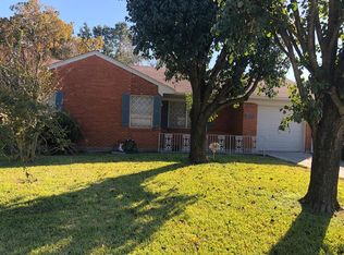 8758 Cowart St, Houston, TX 77029