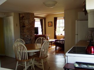 30 Golden Hill St #3, Newport, RI 02840