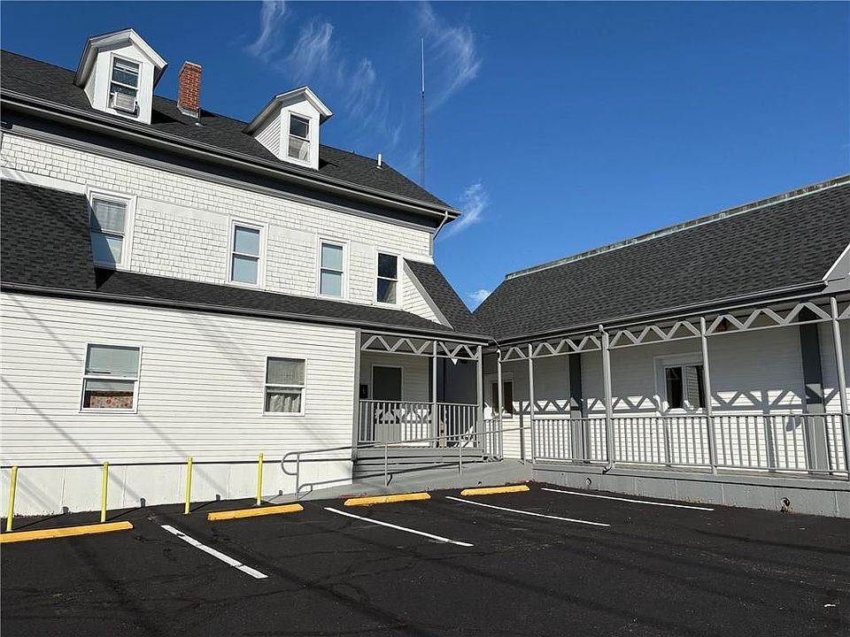 1st image of 191 Nashua St APT 2