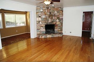 3rd image of 2202 E Palmaire Ave