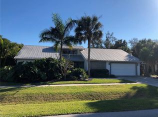 2618 Outrigger Ln, Naples, FL 34104
