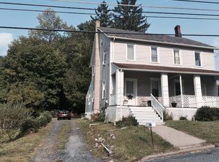 148 N Broad St, East Bangor, PA 18013