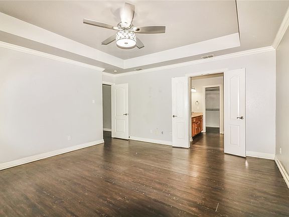 4th image of 6309 Saint Denis St